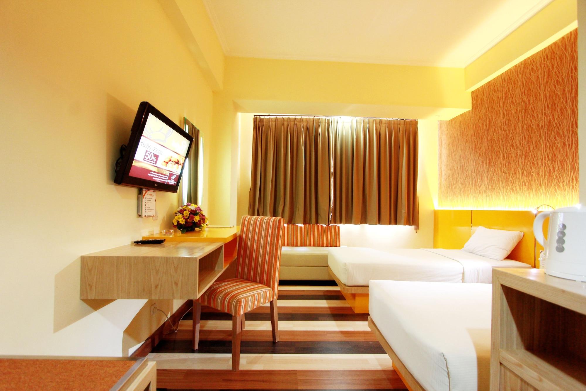 Pandanaran Hotel Semarang Luaran gambar