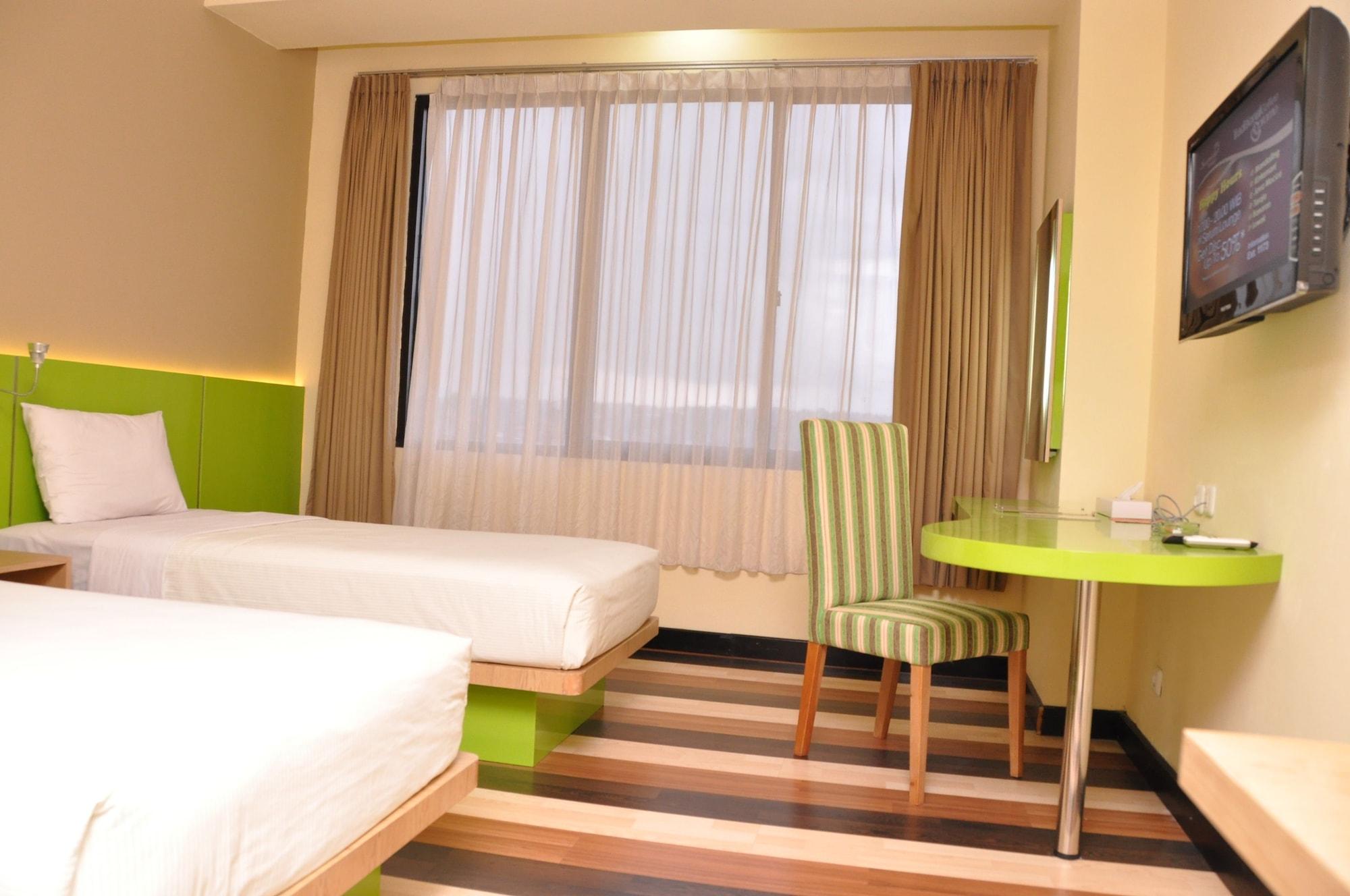 Pandanaran Hotel Semarang Luaran gambar