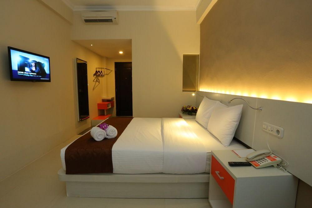 Pandanaran Hotel Semarang Luaran gambar